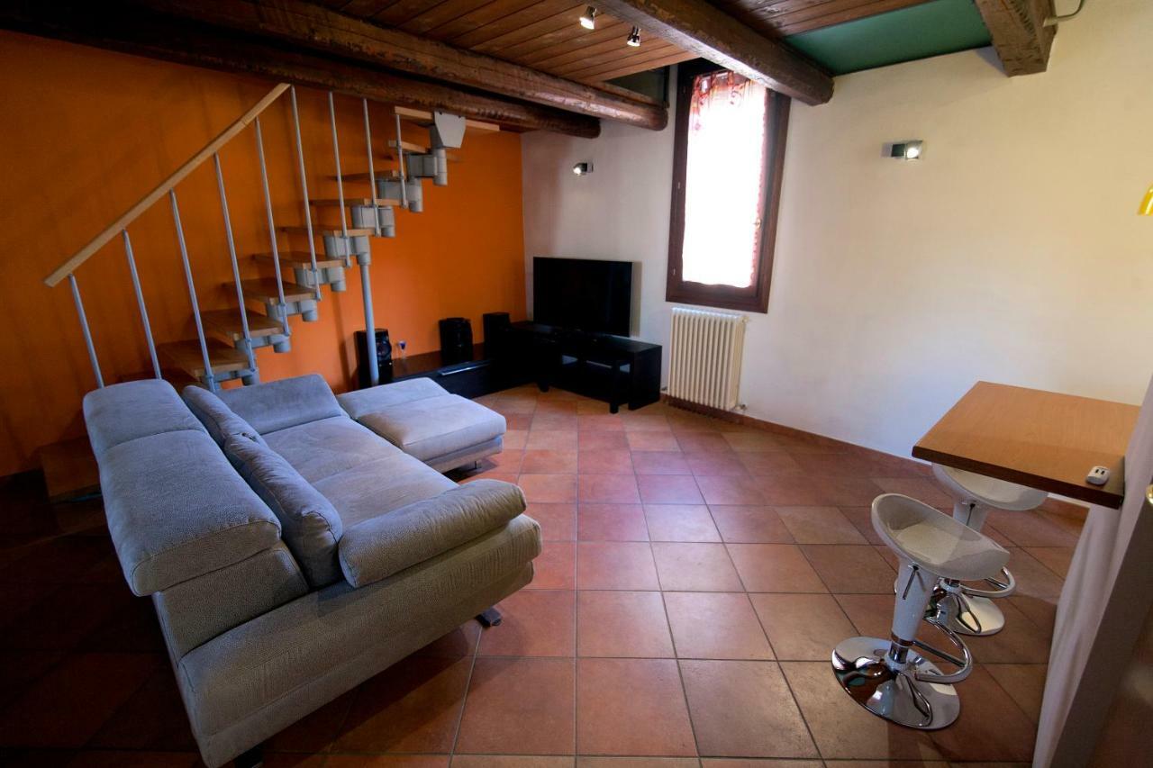 Casa Vacanza Angelo Ферара Екстериор снимка