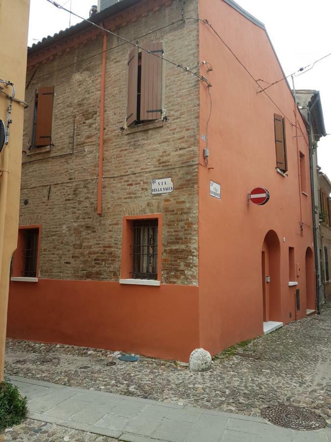 Casa Vacanza Angelo Ферара Екстериор снимка